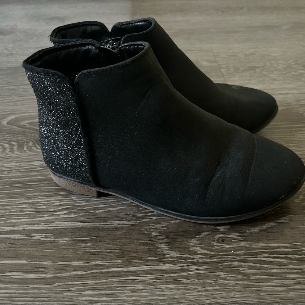 Cat & Jack Black Booties